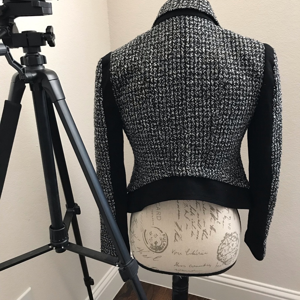 Chic jacket! - Picture 2 of 3